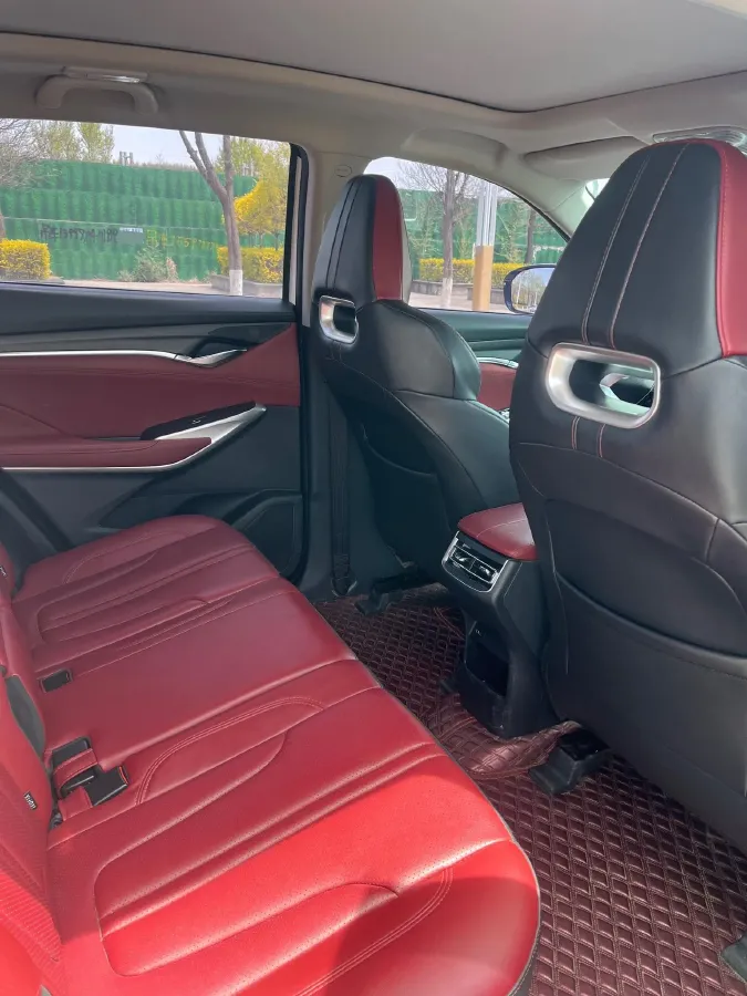 2022 ChangAn CS75 Plus 2.0T 233HP L4 8AT,autocango,china used car exporter,china ev exporter,chinese used car exporter,chinese used ev exporter