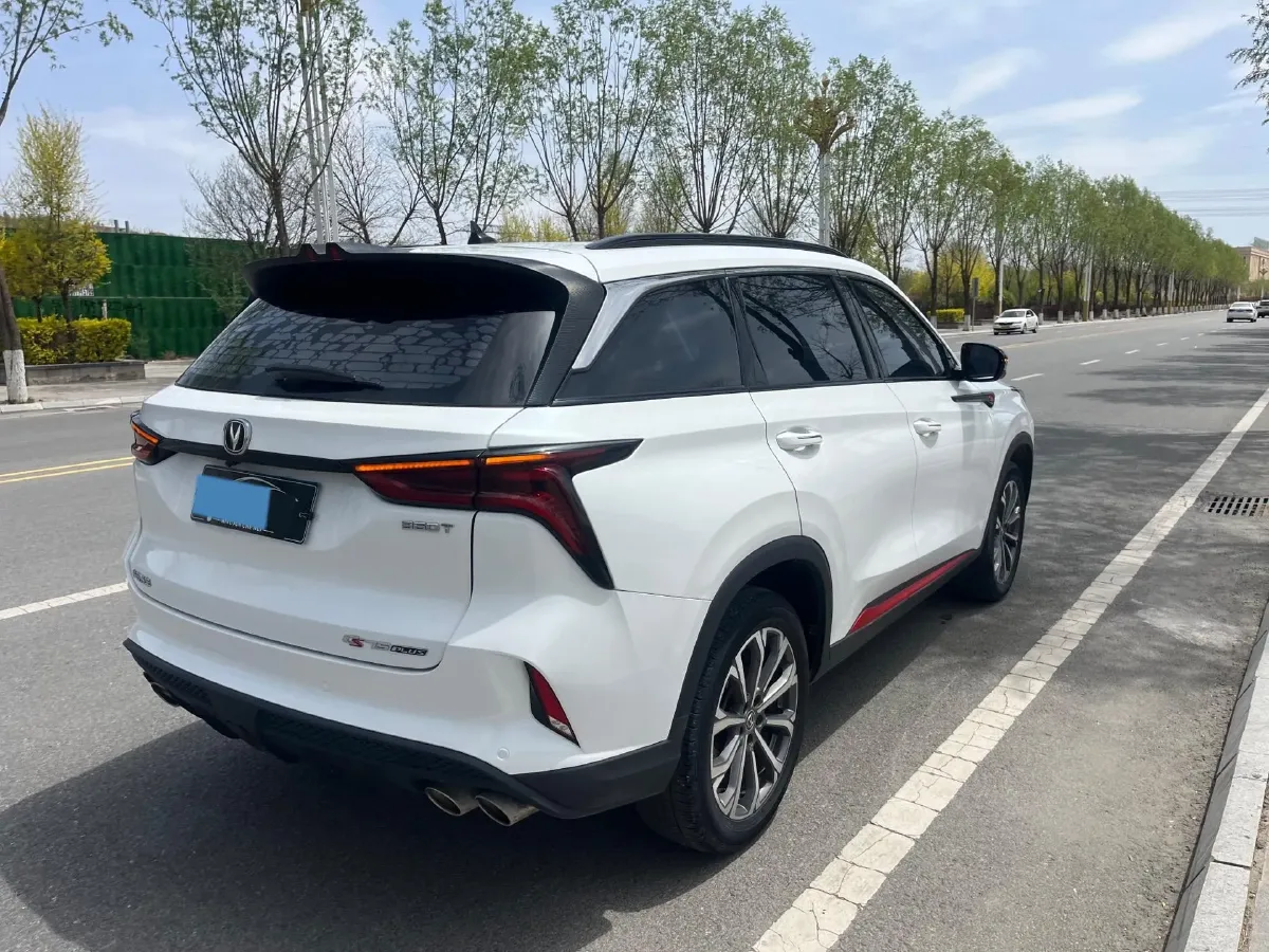 2022 ChangAn CS75 Plus 2.0T 233HP L4 8AT,autocango,china used car exporter,china ev exporter,chinese used car exporter,chinese used ev exporter