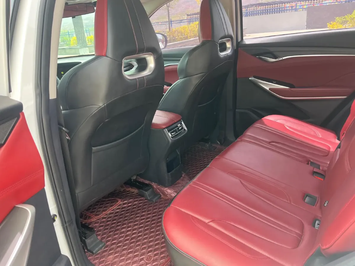 2022 ChangAn CS75 Plus 2.0T 233HP L4 8AT,autocango,china used car exporter,china ev exporter,chinese used car exporter,chinese used ev exporter