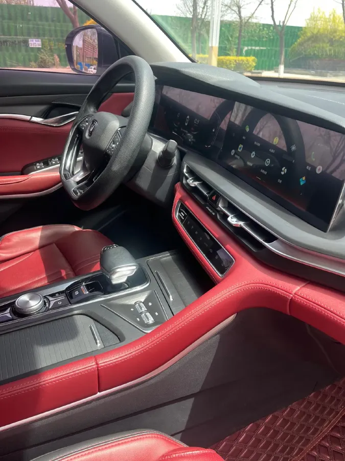 2022 ChangAn CS75 Plus 2.0T 233HP L4 8AT,autocango,china used car exporter,china ev exporter,chinese used car exporter,chinese used ev exporter