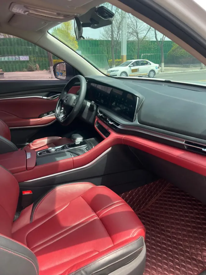 2022 ChangAn CS75 Plus 2.0T 233HP L4 8AT,autocango,china used car exporter,china ev exporter,chinese used car exporter,chinese used ev exporter