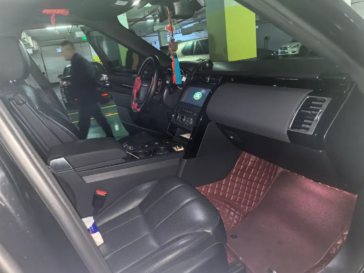 2019 Land Rover Discovery 3.0T 340HP V6 8AT,autocango,china used car exporter,china ev exporter,chinese used car exporter,chinese used ev exporter