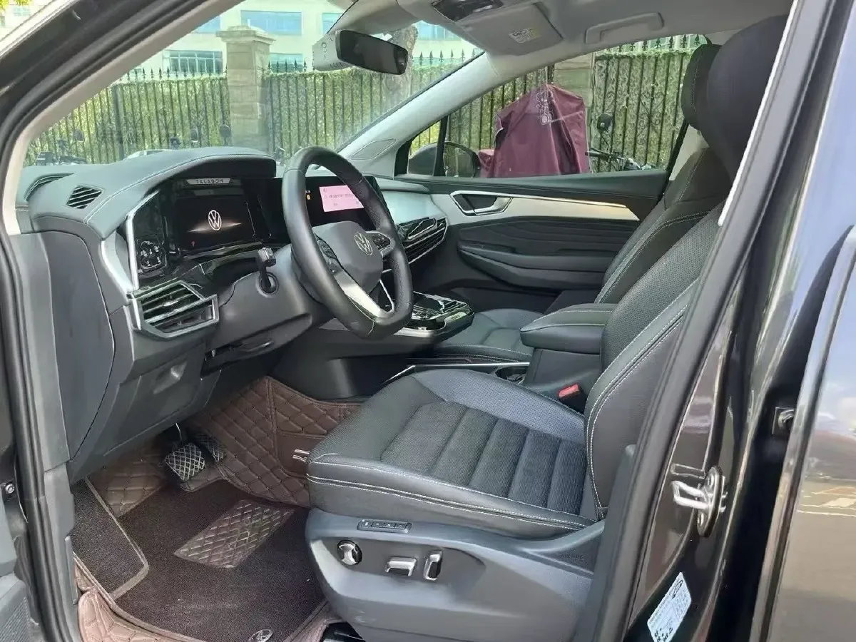 2021 Volkswagen Talagon 2.0T 220HP L4 7DCT,autocango,china used car exporter,china ev exporter,chinese used car exporter,chinese used ev exporter