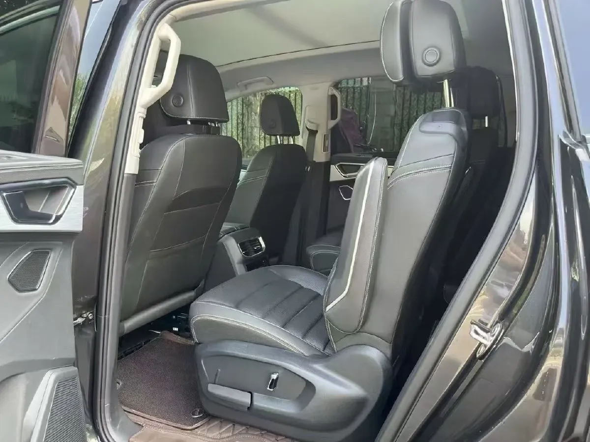 2021 Volkswagen Talagon 2.0T 220HP L4 7DCT,autocango,china used car exporter,china ev exporter,chinese used car exporter,chinese used ev exporter