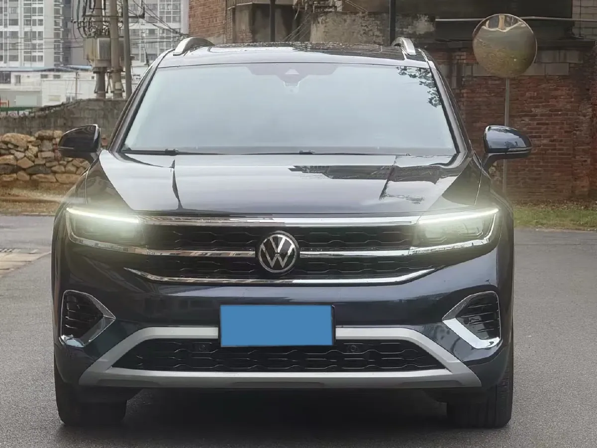 2021 Volkswagen Talagon 2.0T 220HP L4 7DCT,autocango,china used car exporter,china ev exporter,chinese used car exporter,chinese used ev exporter