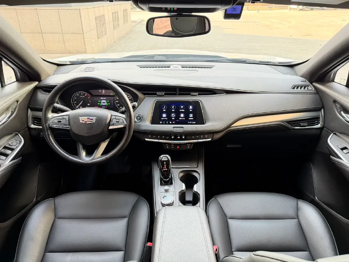 2020 Cadillac XT4 2.0T 241HP L4 9AT,autocango,china used car exporter,china ev exporter,chinese used car exporter,chinese used ev exporter