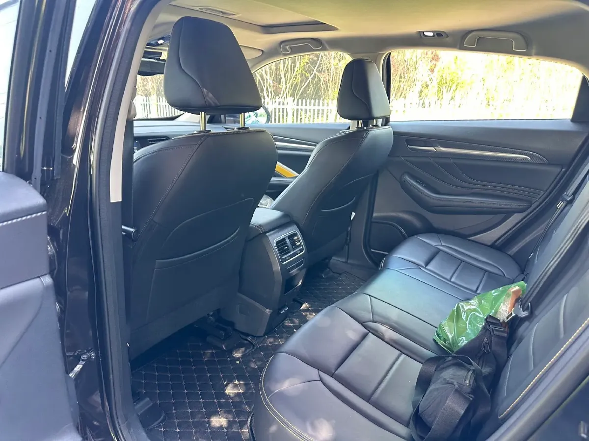 2019 Haval F7 1.5T 169HP L4 7DCT,autocango,china used car exporter,china ev exporter,chinese used car exporter,chinese used ev exporter