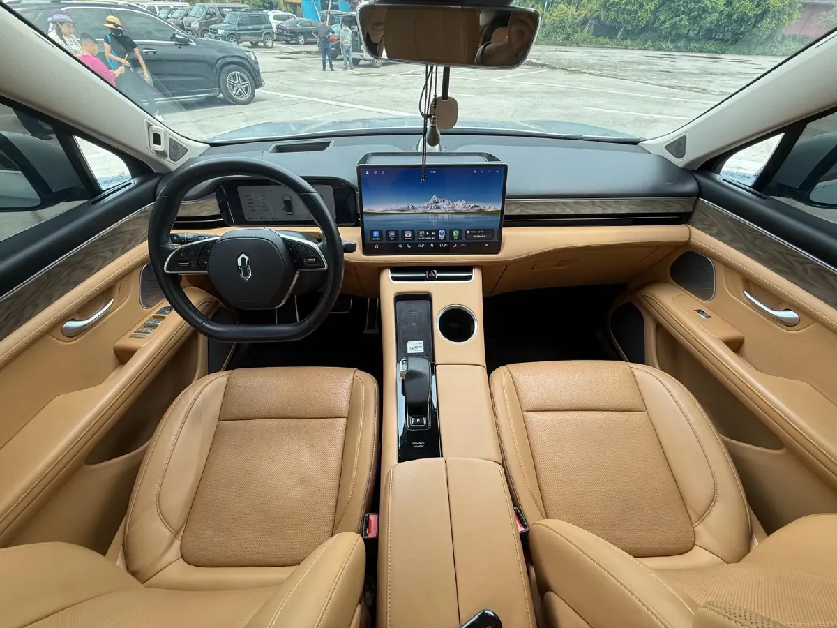 2022 JMC YuHu 7 2.0T 141HP L4 8AT,autocango,china used car exporter,china ev exporter,chinese used car exporter,chinese used ev exporter