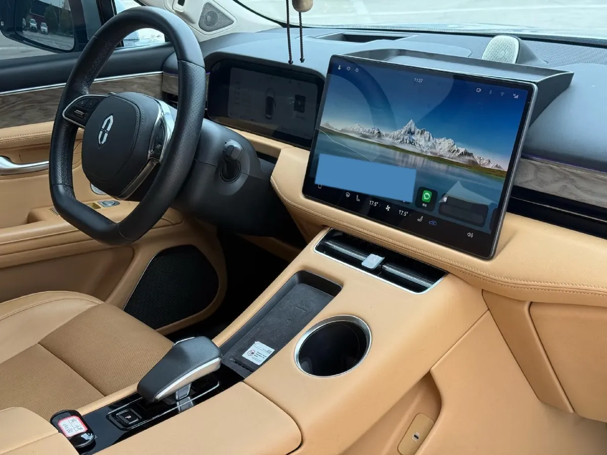 2022 JMC YuHu 7 2.0T 141HP L4 8AT,autocango,china used car exporter,china ev exporter,chinese used car exporter,chinese used ev exporter