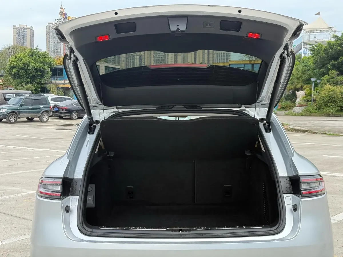 2022 JMC YuHu 7 2.0T 141HP L4 8AT,autocango,china used car exporter,china ev exporter,chinese used car exporter,chinese used ev exporter