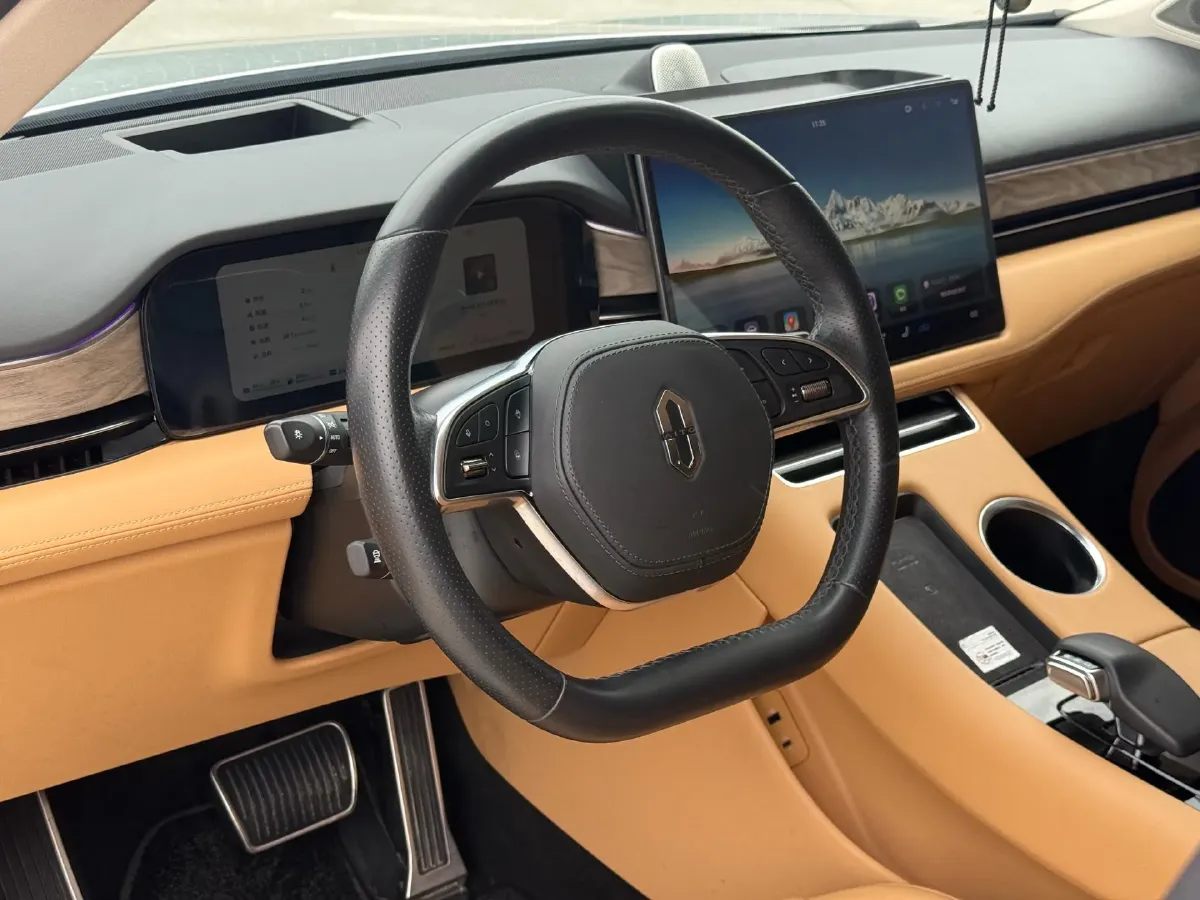 2022 JMC YuHu 7 2.0T 141HP L4 8AT,autocango,china used car exporter,china ev exporter,chinese used car exporter,chinese used ev exporter