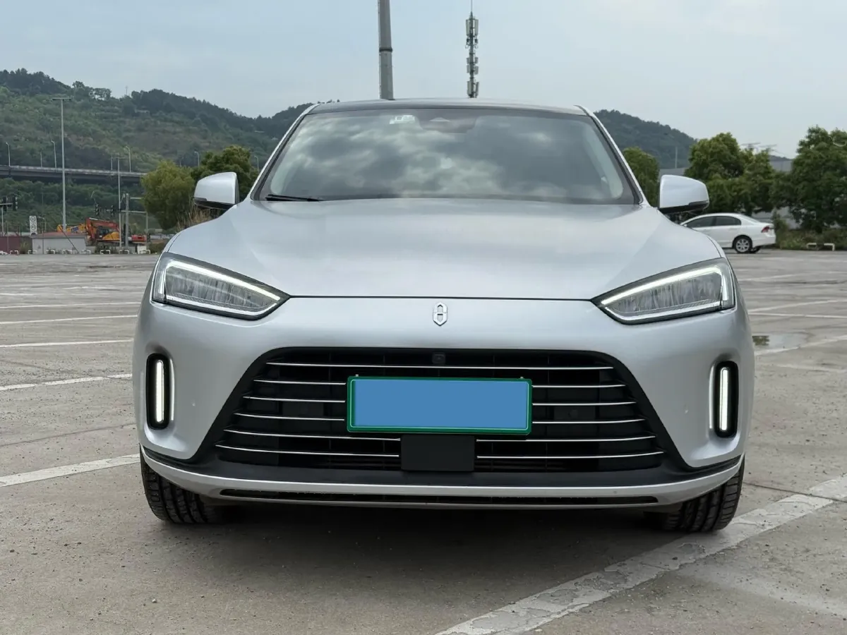 2022 JMC YuHu 7 2.0T 141HP L4 8AT,autocango,china used car exporter,china ev exporter,chinese used car exporter,chinese used ev exporter