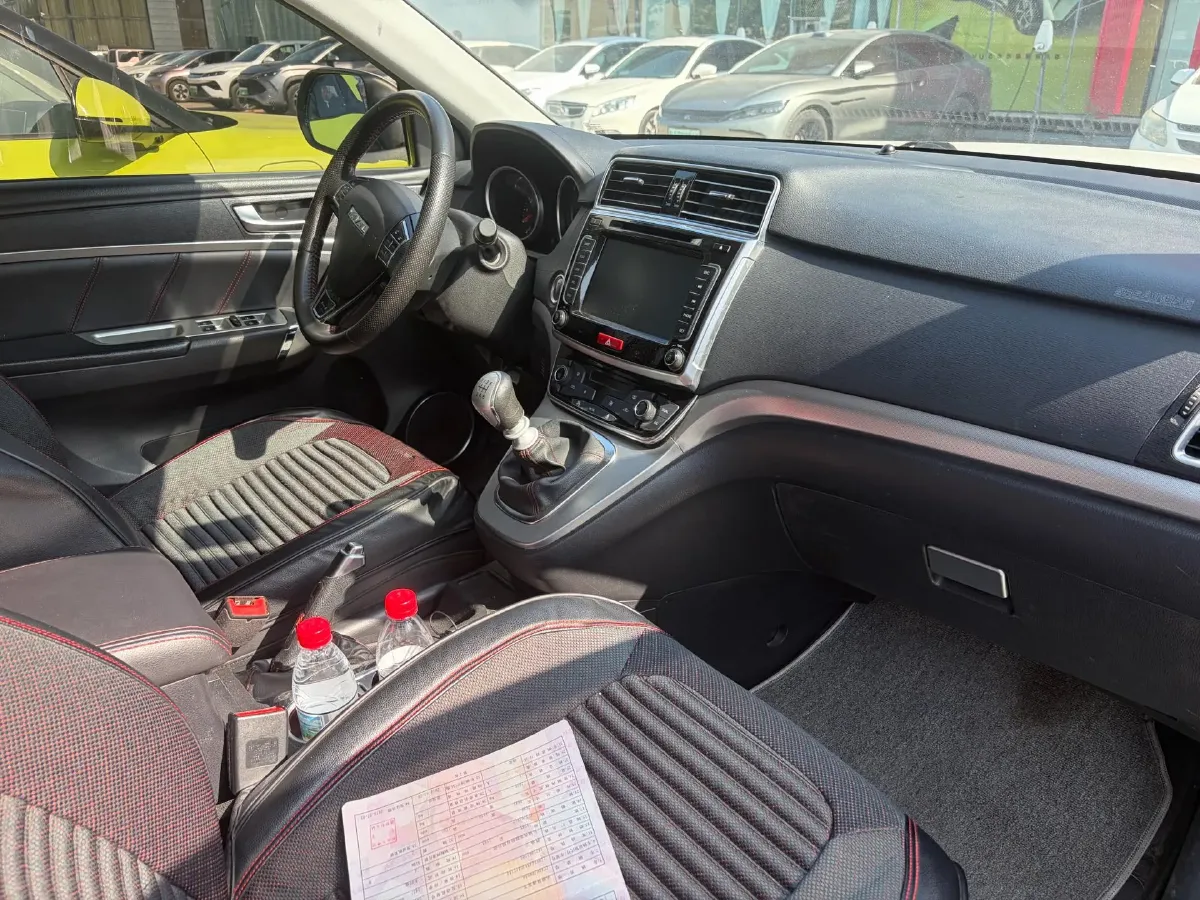 2018 Haval M6 1.5T 150HP L4 6MT,autocango,china used car exporter,china ev exporter,chinese used car exporter,chinese used ev exporter