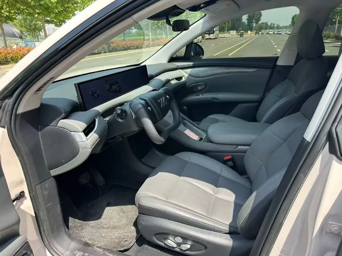 2025 IM LS6 BEV 75KWH,autocango,china used car exporter,china ev exporter,chinese used car exporter,chinese used ev exporter