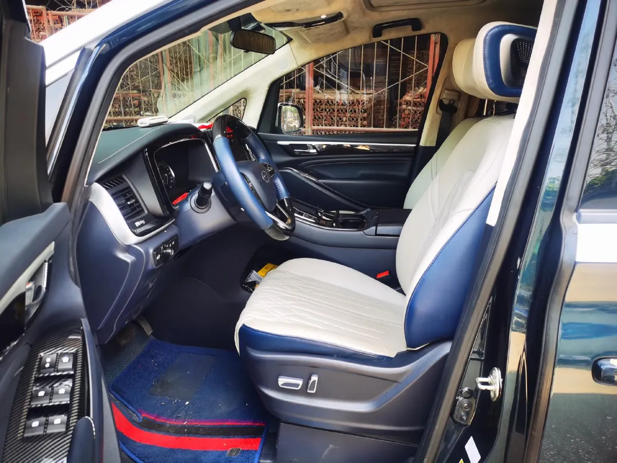 2021 GAC Trumpchi M8 2.0T 252HP L4 8AT,autocango,china used car exporter,china ev exporter,chinese used car exporter,chinese used ev exporter