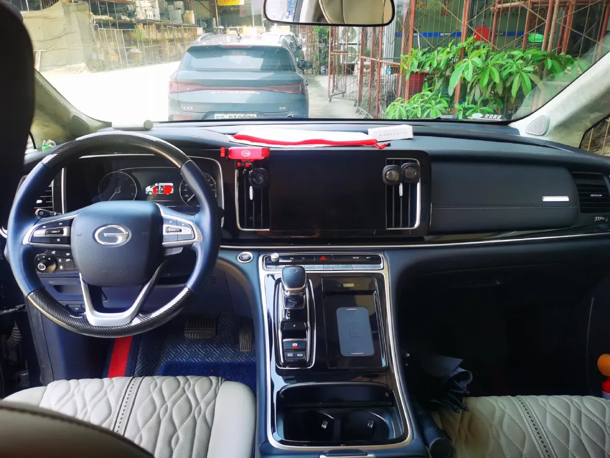 2021 GAC Trumpchi M8 2.0T 252HP L4 8AT,autocango,china used car exporter,china ev exporter,chinese used car exporter,chinese used ev exporter