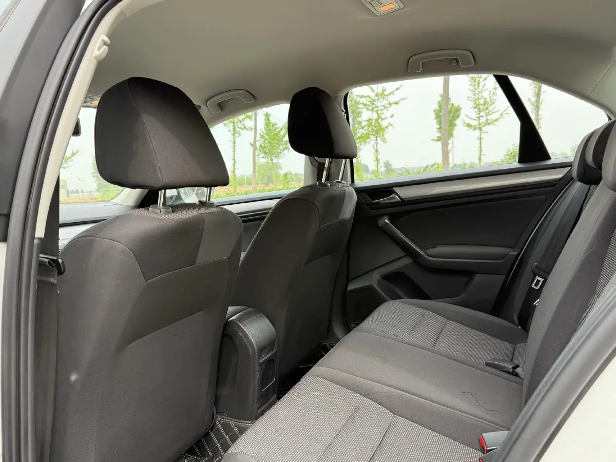 2019 Bestune T77 1.2T 143HP L4 7DCT,autocango,china used car exporter,china ev exporter,chinese used car exporter,chinese used ev exporter