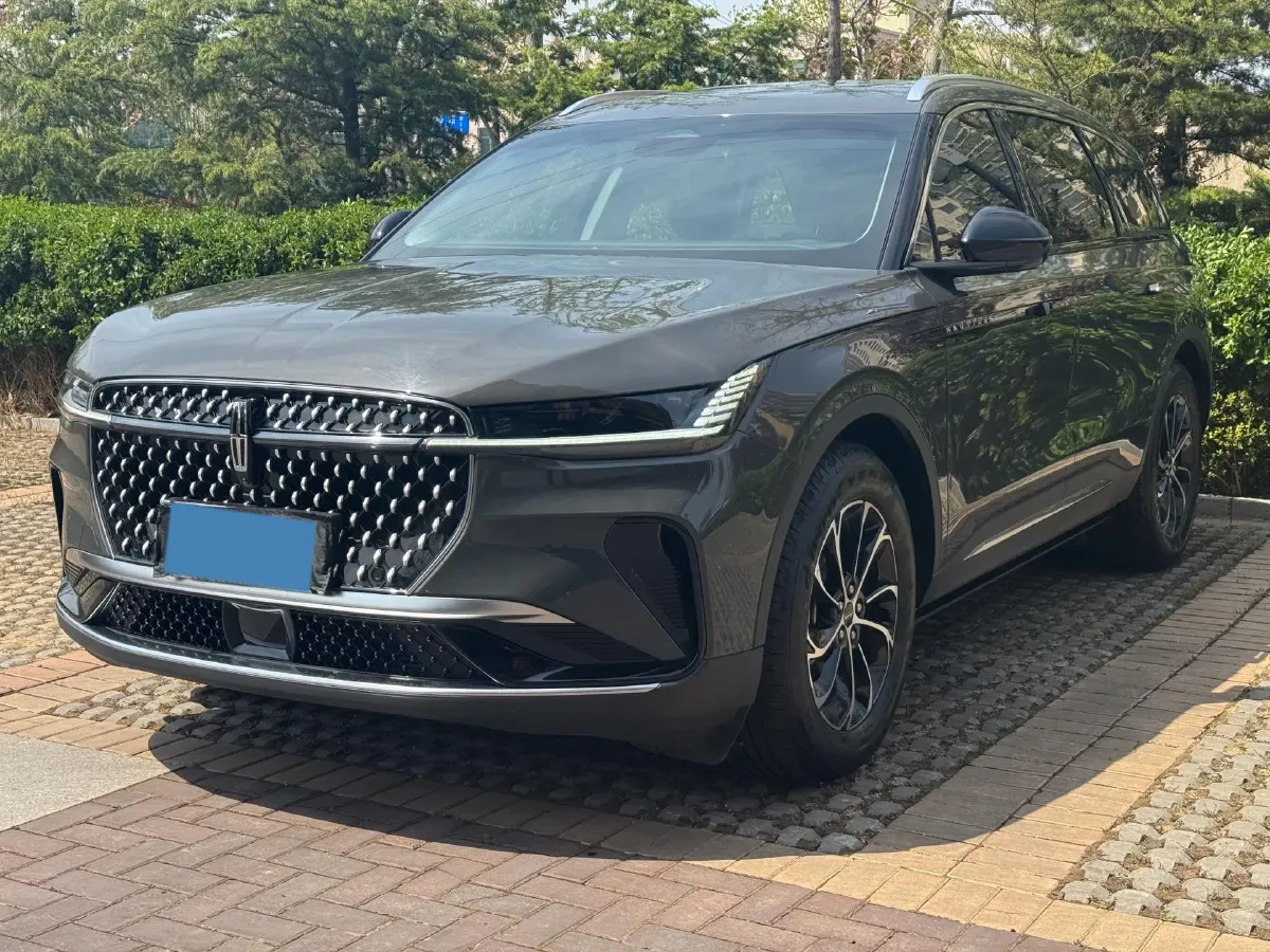 2023 Lincoln Nautilus 2.0T 261HP L4 8AT,autocango,china used car exporter,china ev exporter,chinese used car exporter,chinese used ev exporter