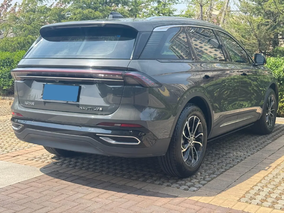 2023 Lincoln Nautilus 2.0T 261HP L4 8AT,autocango,china used car exporter,china ev exporter,chinese used car exporter,chinese used ev exporter