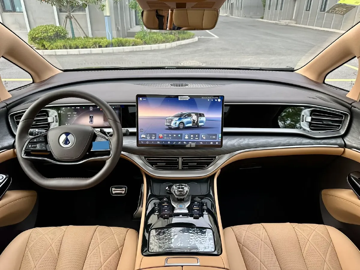 2025 Denza D9 1.5T 156HP L4 E-CVT PHEV 40KWH,autocango,china used car exporter,china ev exporter,chinese used car exporter,chinese used ev exporter