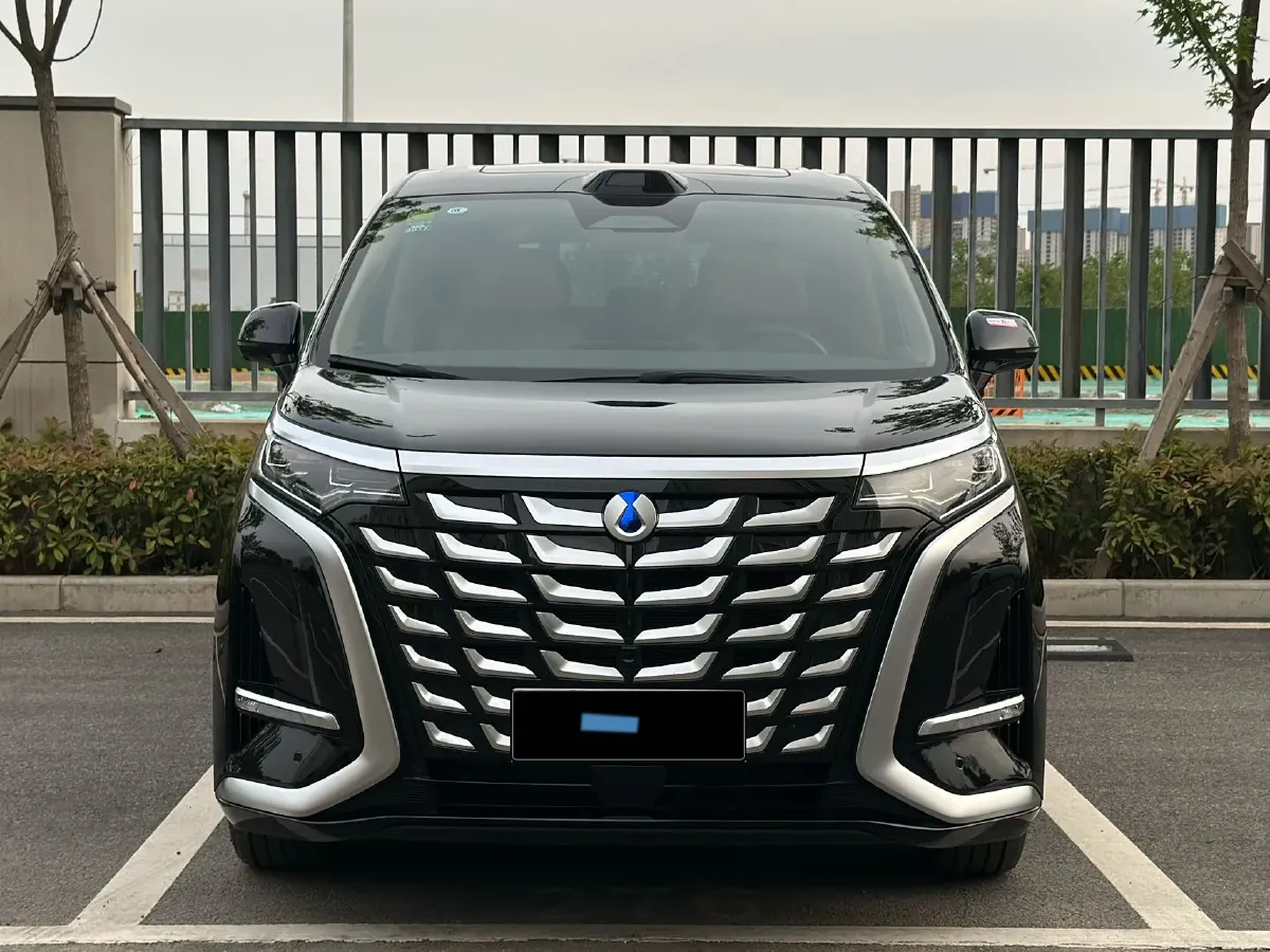 2025 Denza D9 1.5T 156HP L4 E-CVT PHEV 40KWH,autocango,china used car exporter,china ev exporter,chinese used car exporter,chinese used ev exporter
