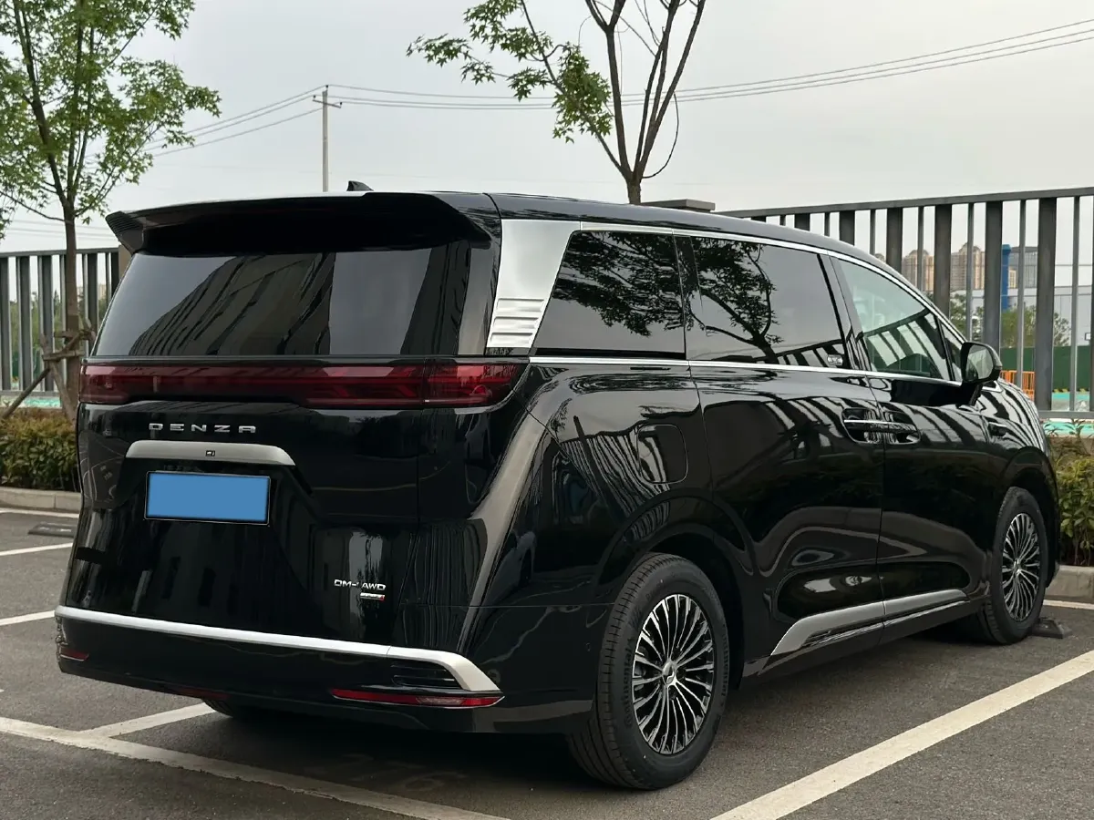 2025 Denza D9 1.5T 156HP L4 E-CVT PHEV 40KWH,autocango,china used car exporter,china ev exporter,chinese used car exporter,chinese used ev exporter
