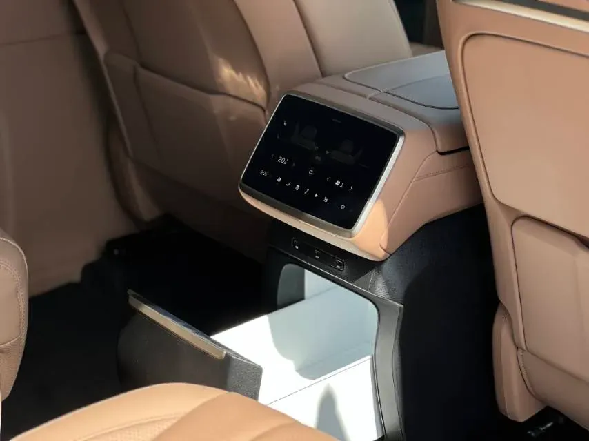 2025 ONVO L90 BEV,autocango,china used car exporter,china ev exporter,chinese used car exporter,chinese used ev exporter