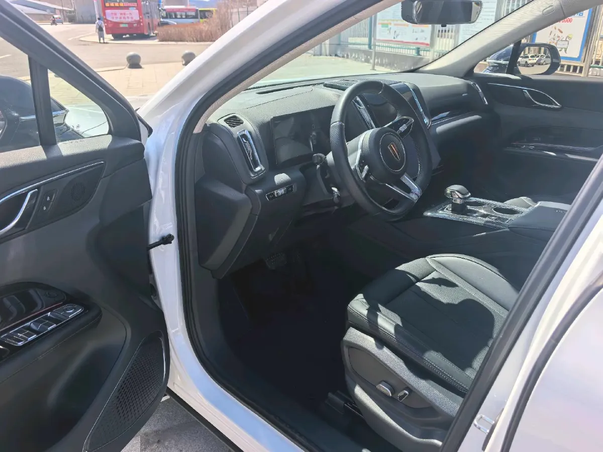 2023 HongQi HS3 1.5T 169HP L4 7DCT,autocango,china used car exporter,china ev exporter,chinese used car exporter,chinese used ev exporter