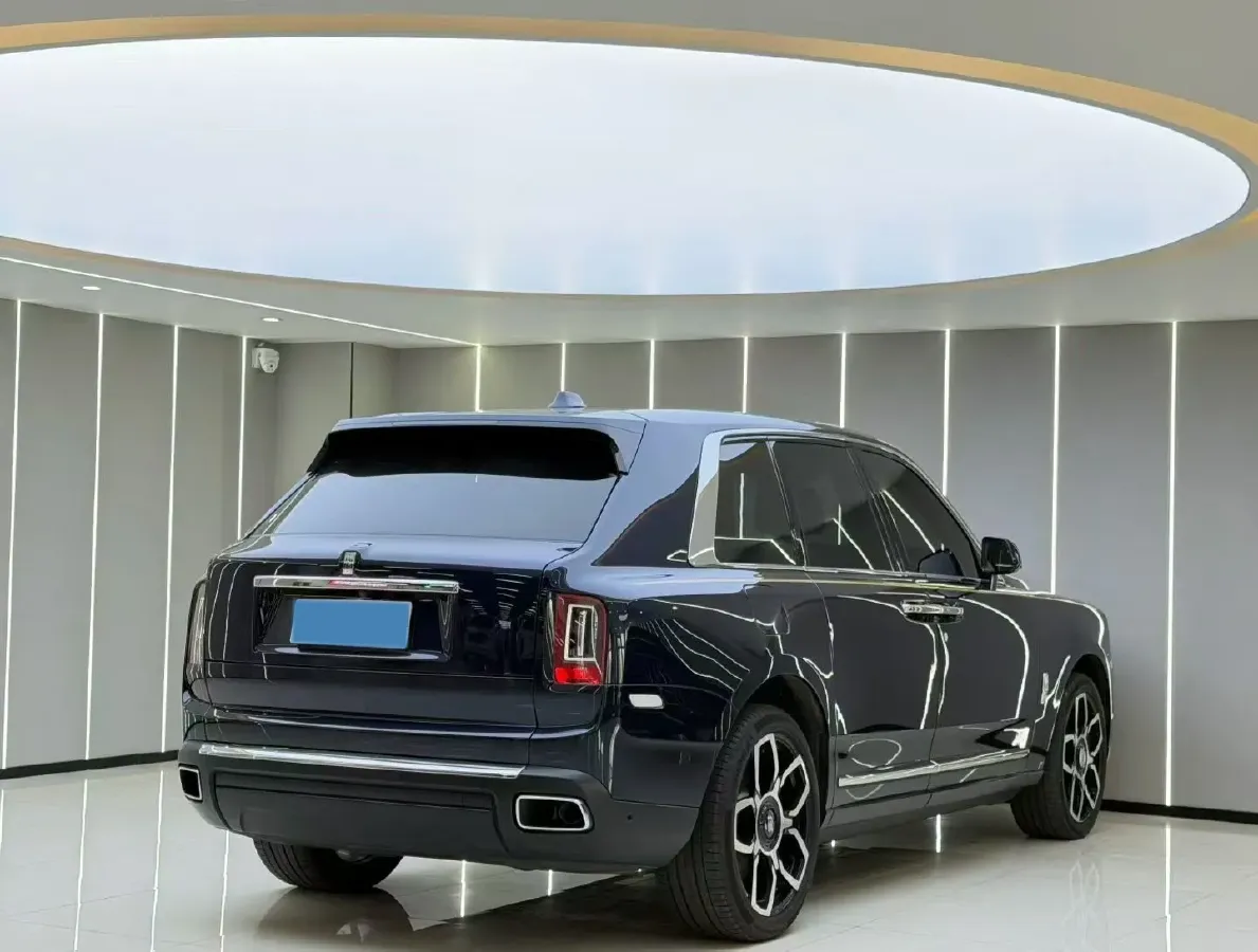 2018 Rolls-Royce Cullinan 6.7T 571HP V12 8AT,autocango,china used car exporter,china ev exporter,chinese used car exporter,chinese used ev exporter