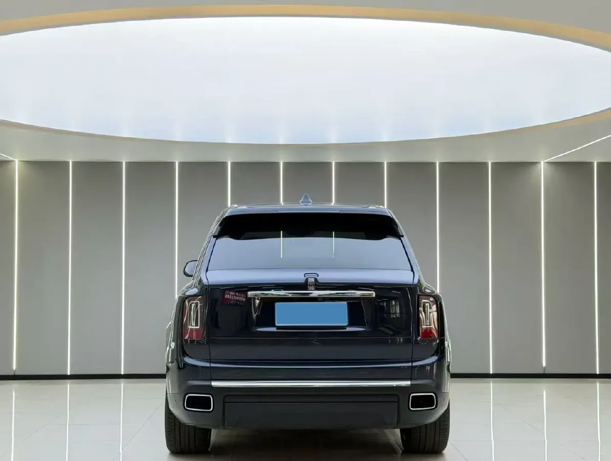 2018 Rolls-Royce Cullinan 6.7T 571HP V12 8AT,autocango,china used car exporter,china ev exporter,chinese used car exporter,chinese used ev exporter