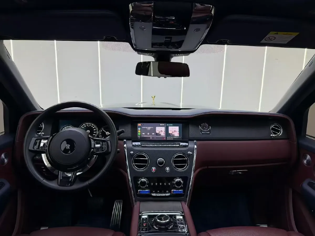 2018 Rolls-Royce Cullinan 6.7T 571HP V12 8AT,autocango,china used car exporter,china ev exporter,chinese used car exporter,chinese used ev exporter