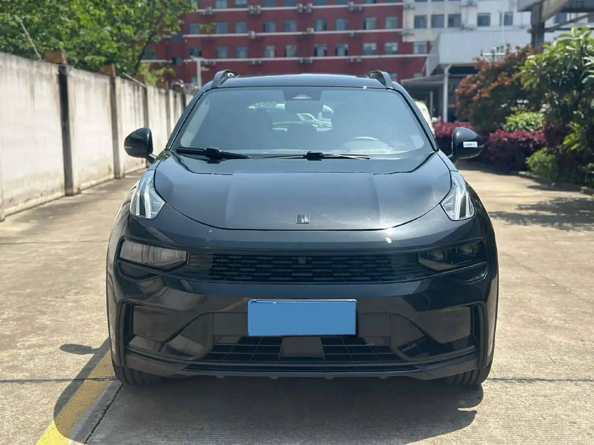 2022 HongQi H5 1.8T 197HP L4 6AT,autocango,china used car exporter,china ev exporter,chinese used car exporter,chinese used ev exporter