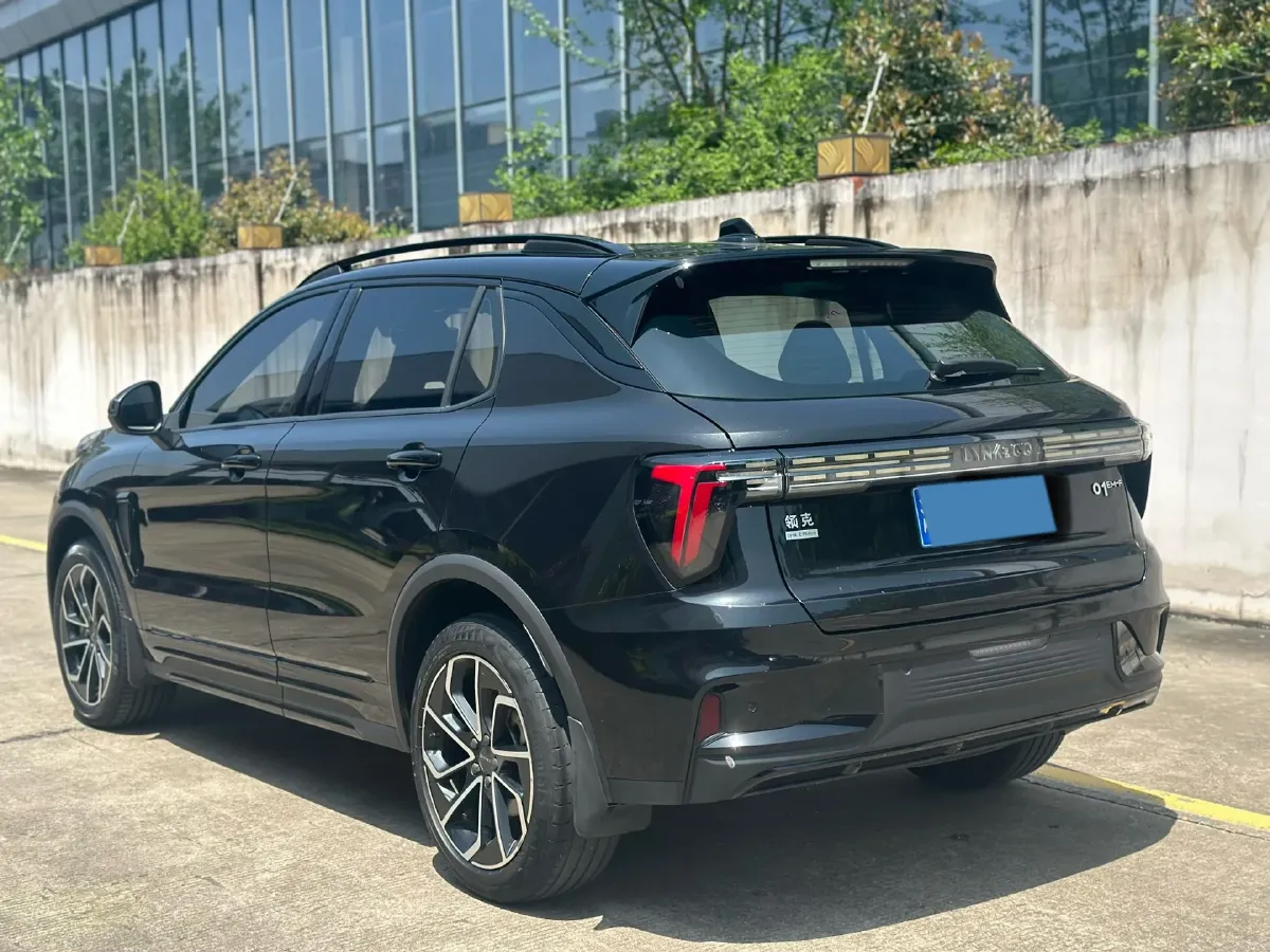 2022 HongQi H5 1.8T 197HP L4 6AT,autocango,china used car exporter,china ev exporter,chinese used car exporter,chinese used ev exporter