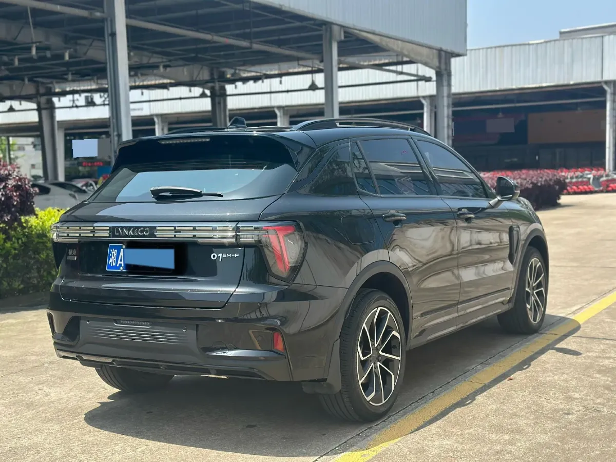 2022 HongQi H5 1.8T 197HP L4 6AT,autocango,china used car exporter,china ev exporter,chinese used car exporter,chinese used ev exporter