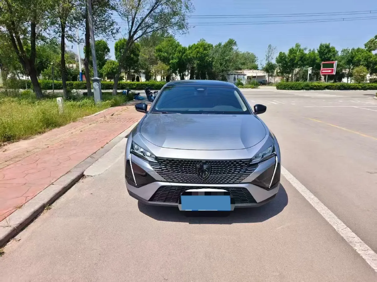 2023 Peugeot 408X 1.6T 175HP L4 8AT,autocango,china used car exporter,china ev exporter,chinese used car exporter,chinese used ev exporter