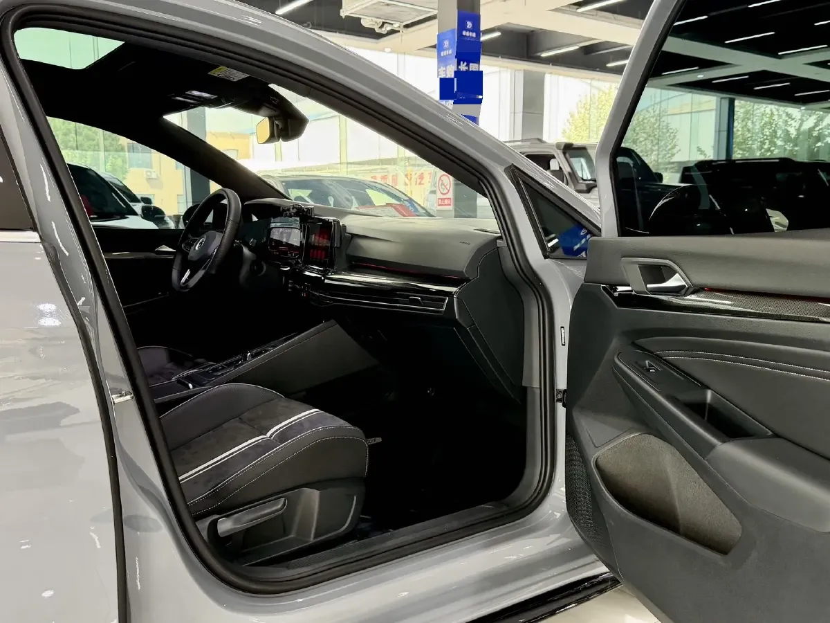 2021 Volkswagen Golf 1.4T 150HP L4 7DCT,autocango,china used car exporter,china ev exporter,chinese used car exporter,chinese used ev exporter