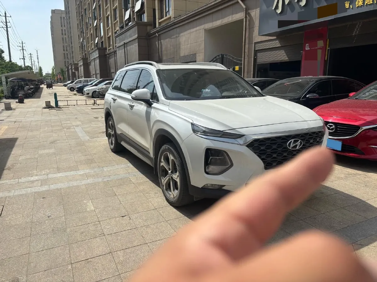 2019 Hyundai Santafe 2.0T 240HP L4 8AT,autocango,china used car exporter,china ev exporter,chinese used car exporter,chinese used ev exporter