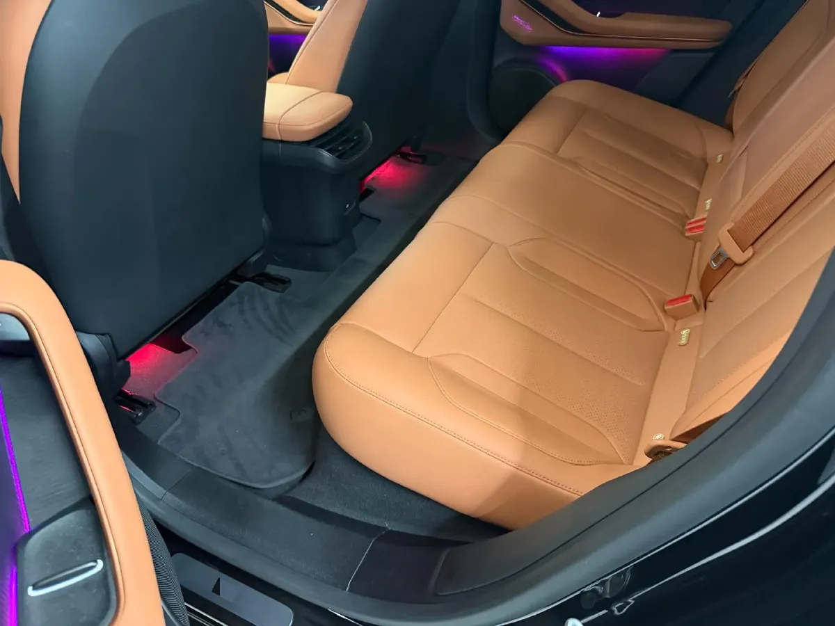 2024 NIO ET5T BEV 75KWH,autocango,china used car exporter,china ev exporter,chinese used car exporter,chinese used ev exporter