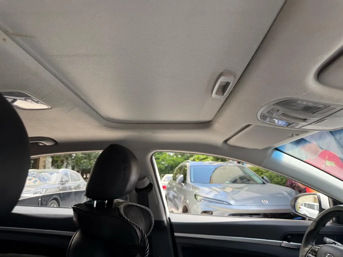 2016 Hyundai Elantra 1.6L 130HP L4 6AT,autocango,china used car exporter,china ev exporter,chinese used car exporter,chinese used ev exporter