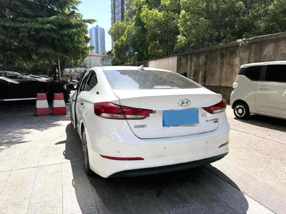 2016 Hyundai Elantra 1.6L 130HP L4 6AT,autocango,china used car exporter,china ev exporter,chinese used car exporter,chinese used ev exporter
