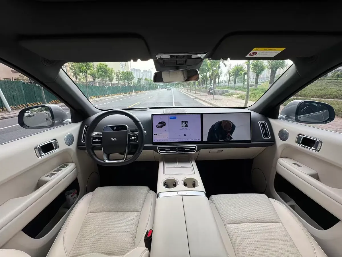 2024 Li L6 Range Extended 154HP L4 REEV 36.8KWH,autocango,china used car exporter,china ev exporter,chinese used car exporter,chinese used ev exporter