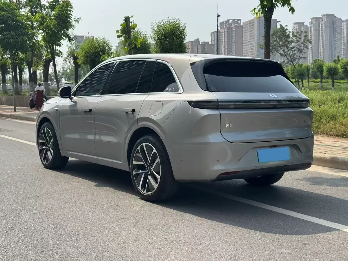2024 Li L6 Range Extended 154HP L4 REEV 36.8KWH,autocango,china used car exporter,china ev exporter,chinese used car exporter,chinese used ev exporter