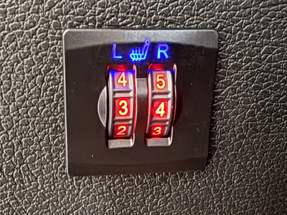 2021 Geely Coolray 1.4T 141HP L4 6DCT,autocango,china used car exporter,china ev exporter,chinese used car exporter,chinese used ev exporter