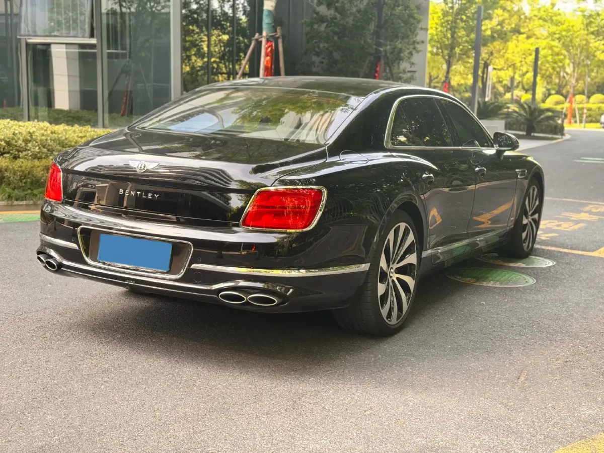 2021 Bentley Flying Spur 4.0T 550HP V8 8DCT,autocango,china used car exporter,china ev exporter,chinese used car exporter,chinese used ev exporter