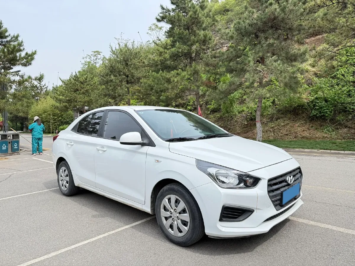2020 Hyundai Reina 1.4L 95HP L4 5MT,autocango,china used car exporter,china ev exporter,chinese used car exporter,chinese used ev exporter