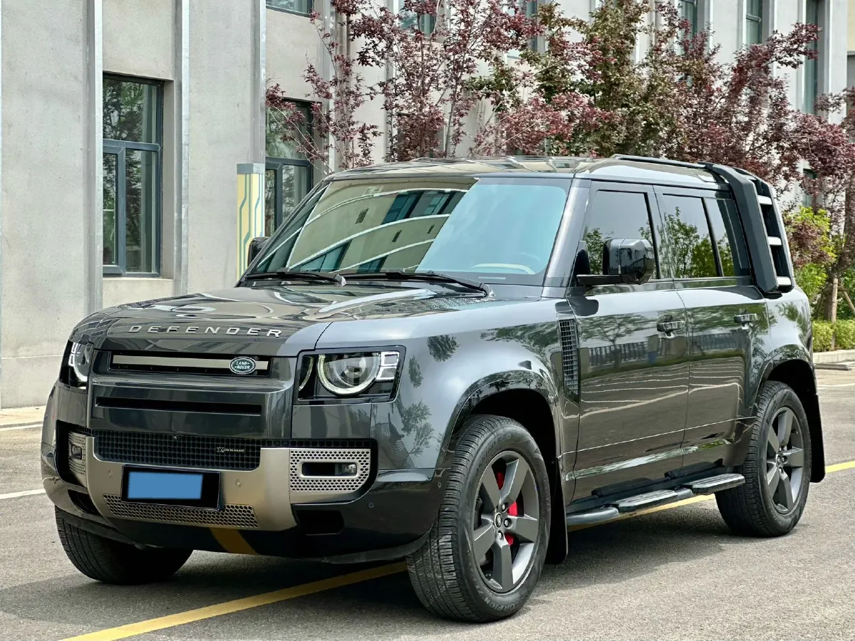 2023 Land Rover Defender 3.0T 400HP L6 8AT,autocango,china used car exporter,china ev exporter,chinese used car exporter,chinese used ev exporter