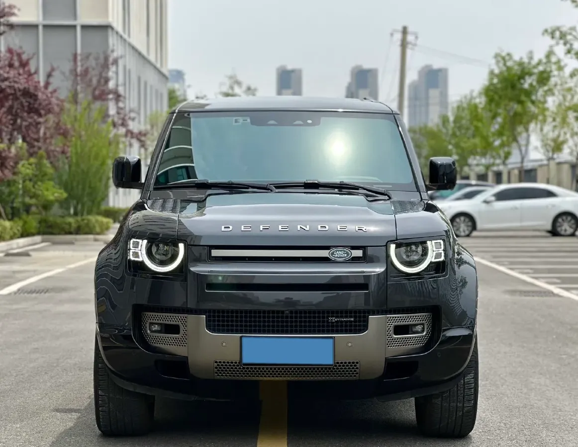 2023 Land Rover Defender 3.0T 400HP L6 8AT,autocango,china used car exporter,china ev exporter,chinese used car exporter,chinese used ev exporter