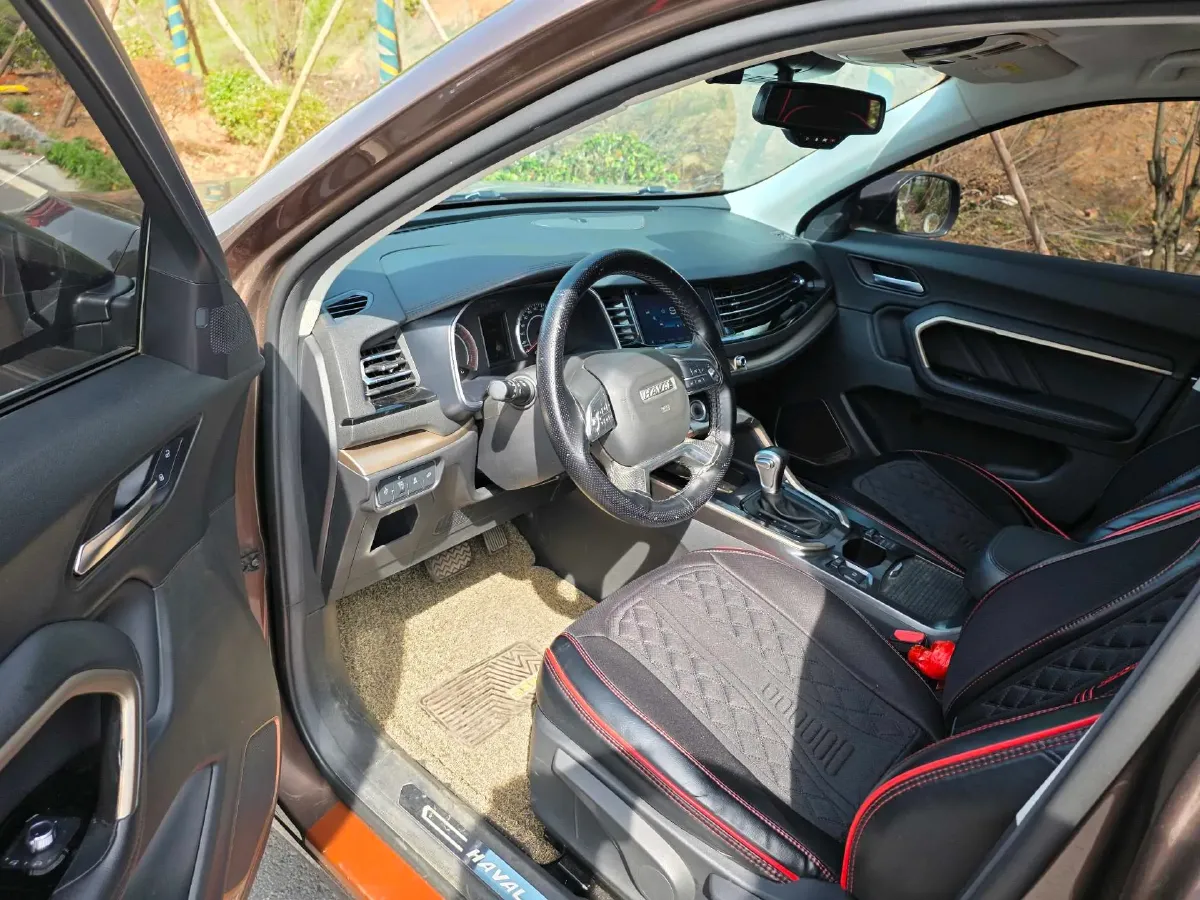 2019 Haval H6 1.5T 169HP L4 7DCT,autocango,china used car exporter,china ev exporter,chinese used car exporter,chinese used ev exporter