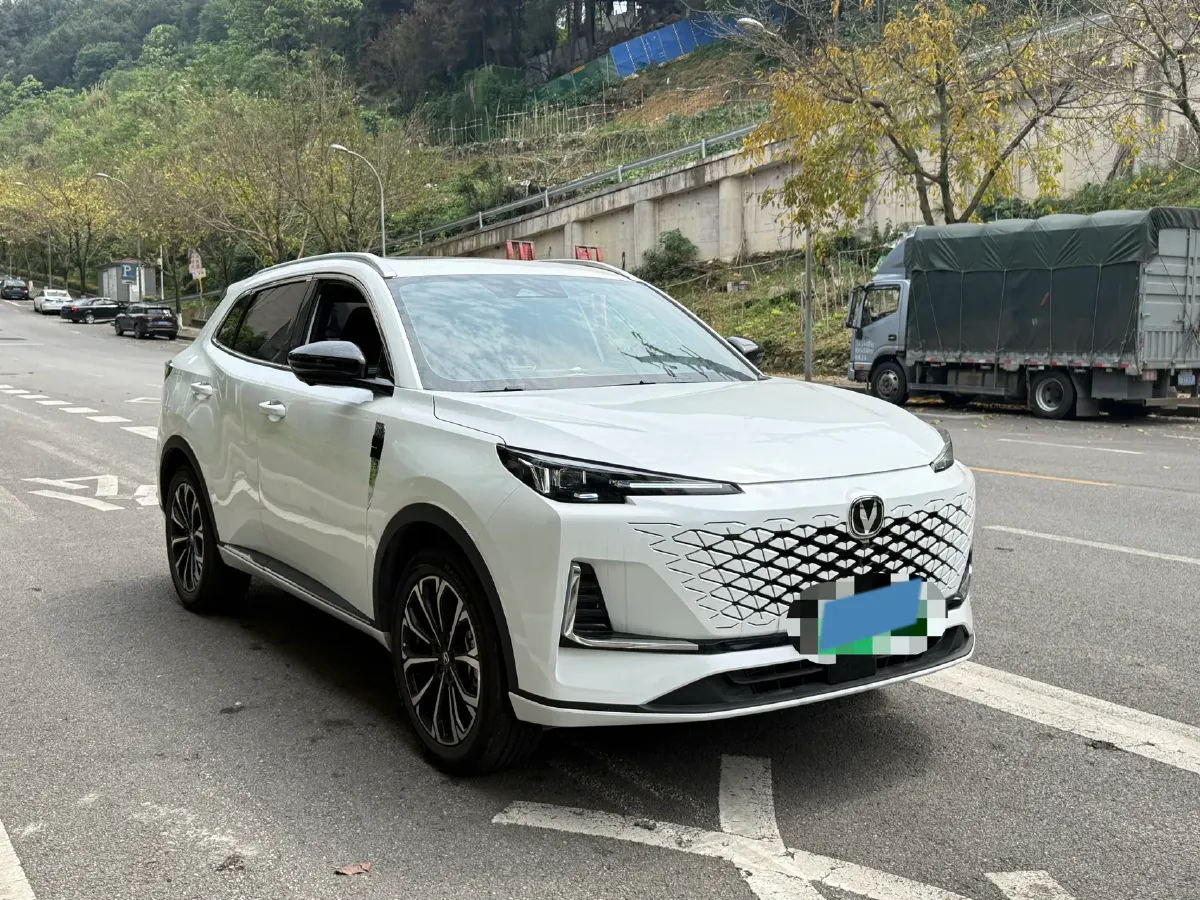 2025 ChangAn CS55PLUS PHEV 1.5L 98HP L4 E-CVT PHEV,autocango,china used car exporter,china ev exporter,chinese used car exporter,chinese used ev exporter