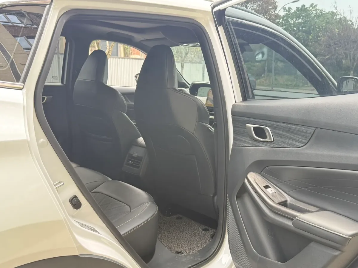 2025 ChangAn CS55PLUS PHEV 1.5L 98HP L4 E-CVT PHEV,autocango,china used car exporter,china ev exporter,chinese used car exporter,chinese used ev exporter